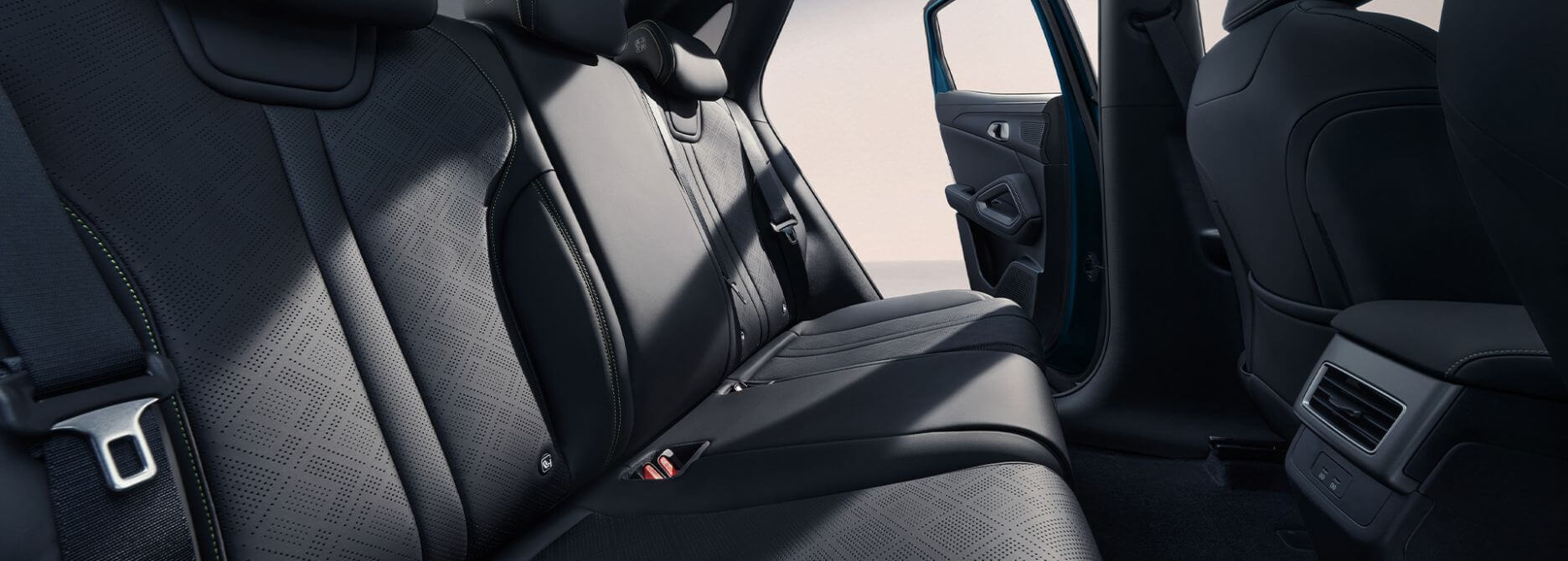 BYD Atto 2 DM-i interieur